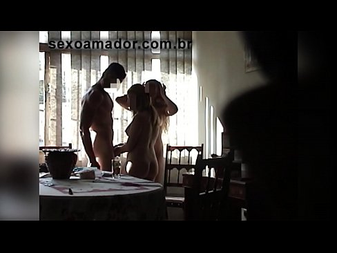 ❤️ Os amigos sexuais invitan a un home xigante e a un trío con el ❤️ Vídeo de puta  en % gl.trysex.ru % ❌️
